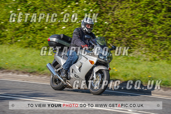 RS2204_11046