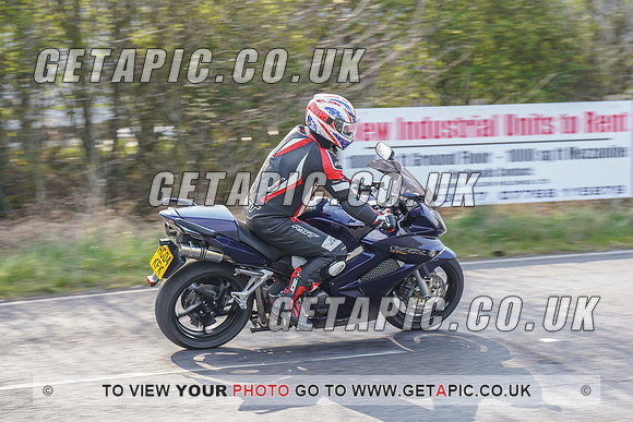 RS2203_4584