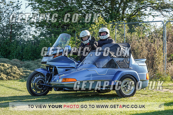 RS2107_3319