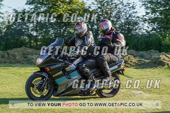 RS2107_3325