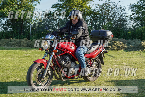 RS2107_3373