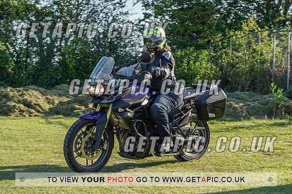 RS2107_3374
