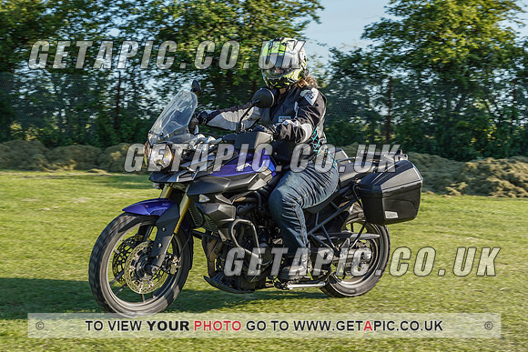 RS2107_3376