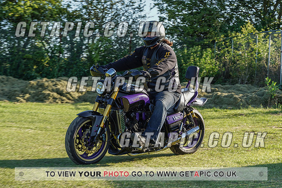 RS2107_3379