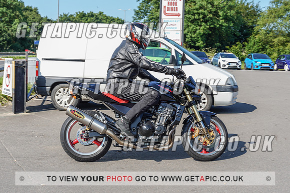 RS2107_3785