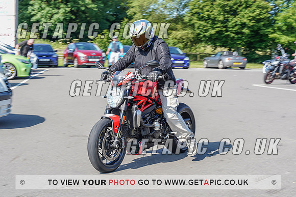 RS2107_3807