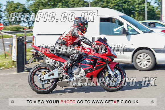 RS2107_3813