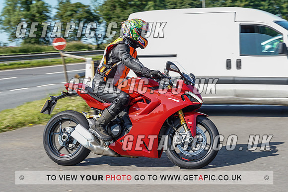 RS2107_3819