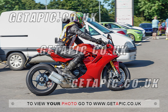 RS2107_3820