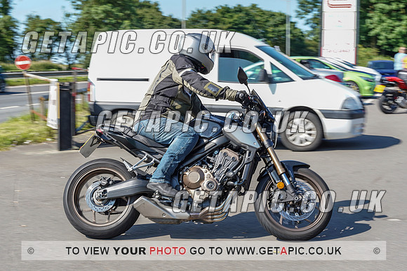 RS2107_3822