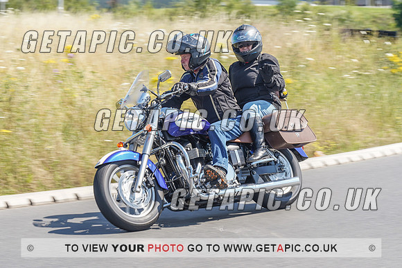 RS2107_4324