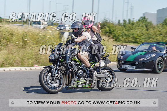 RS2107_4333