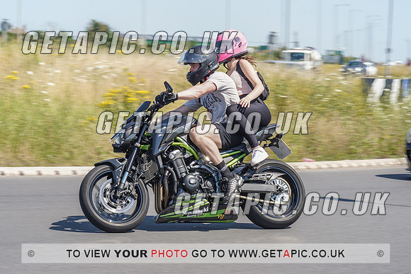 RS2107_4334