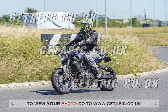 RS2107_4335