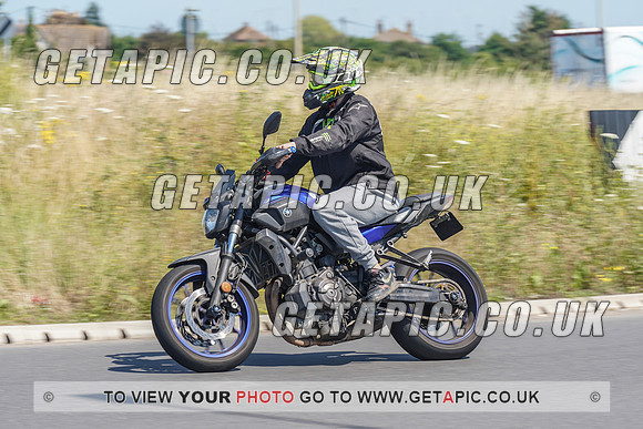 RS2107_4337