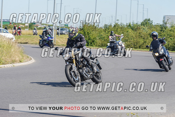 RS2107_4357