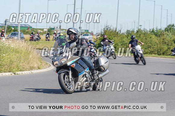 RS2107_4365