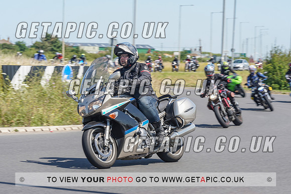 RS2107_4367