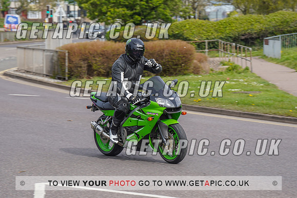 RS2204_4654