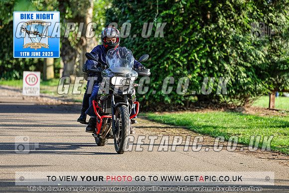PR2506-08440_LOGO_ON_PHOTO