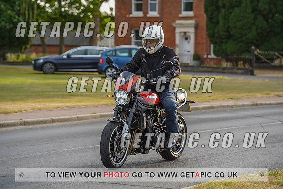 RS2207_8679