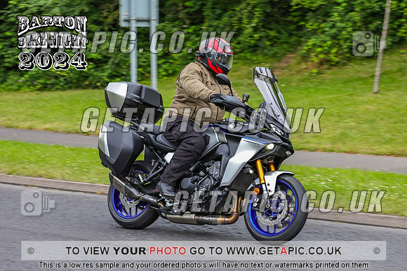 PR2407-9242_LOGO_ON_PHOTO
