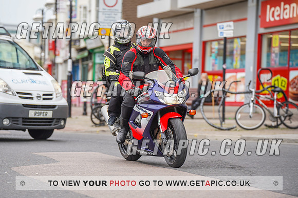RS2205_1047