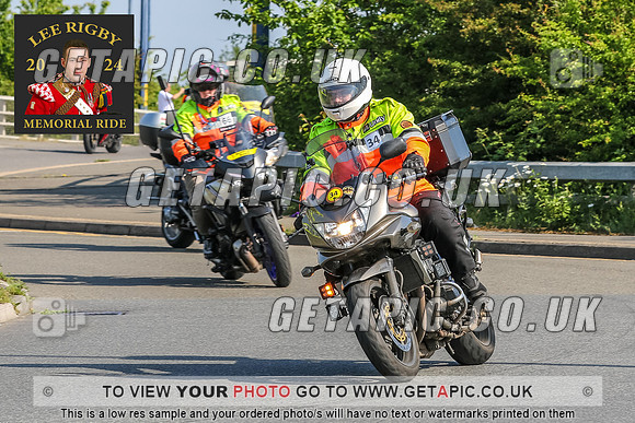 MWA2405-564-C_LOGO_ON_PHOTO