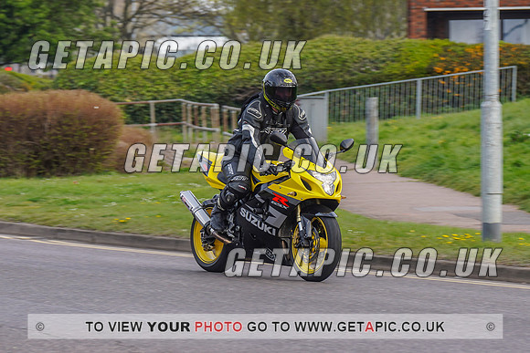 RS2204_3003
