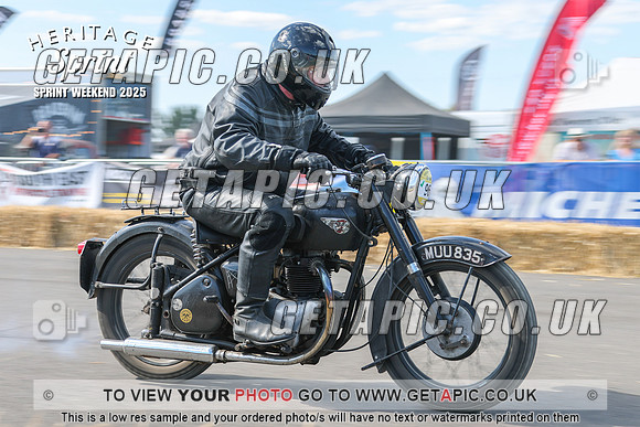 GP2508-6354-C_LOGO_ON_PHOTO