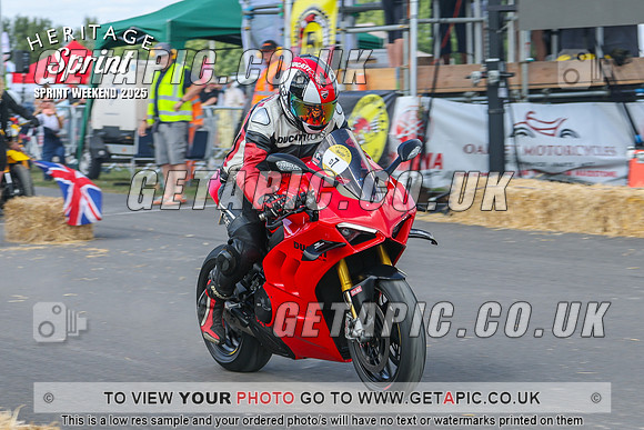 GP2508-3690-C_LOGO_ON_PHOTO