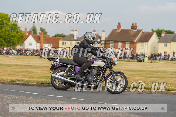 RS2207_8824