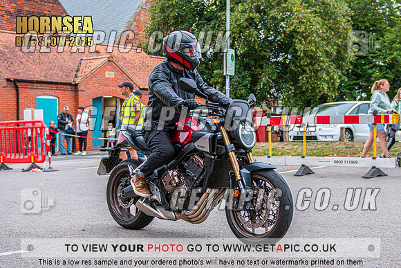 TW2508-1082_LOGO_ON_PHOTO