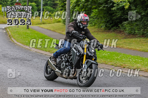 PR2407-874_LOGO_ON_PHOTO