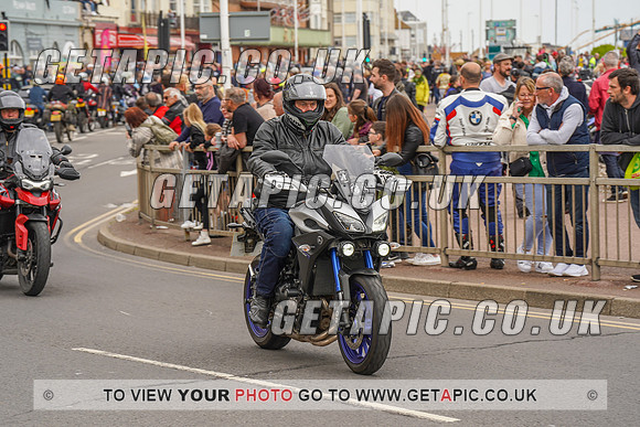 RS2205_12946