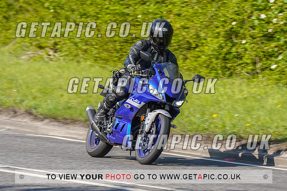 RS2204_11057