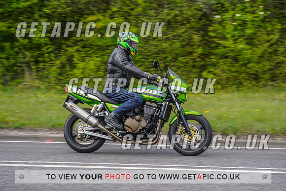RS2204_12083