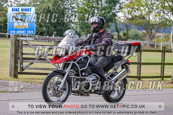 PR2508-08107_LOGO_ON_PHOTO