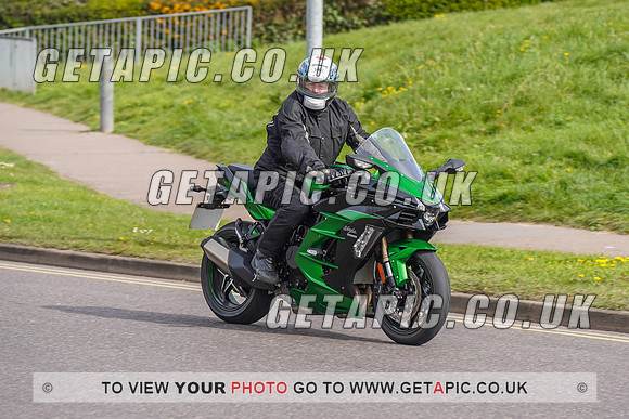 RS2204_3930
