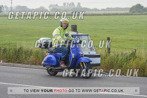 RS2109_1027