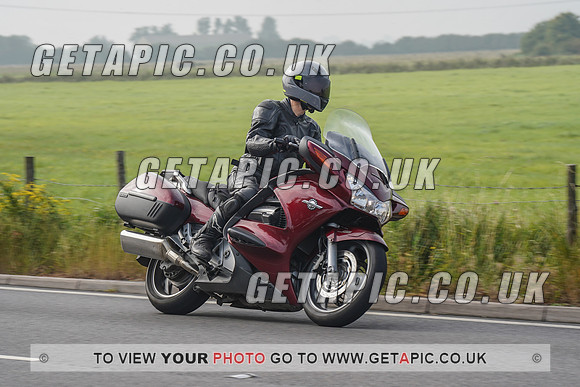 RS2109_1050