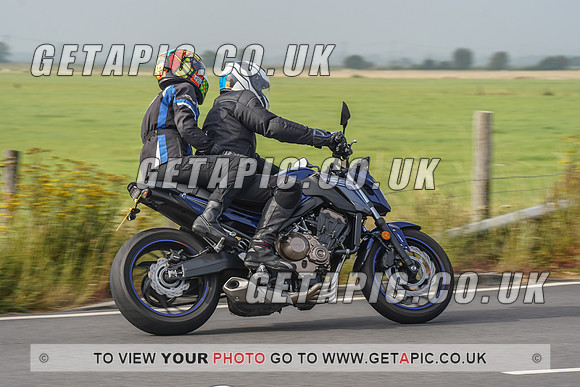 RS2109_1048