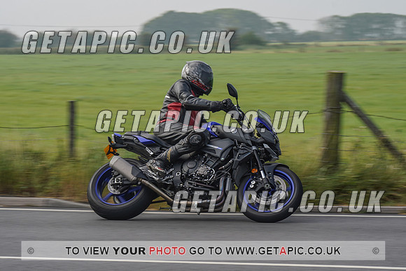 RS2109_1058