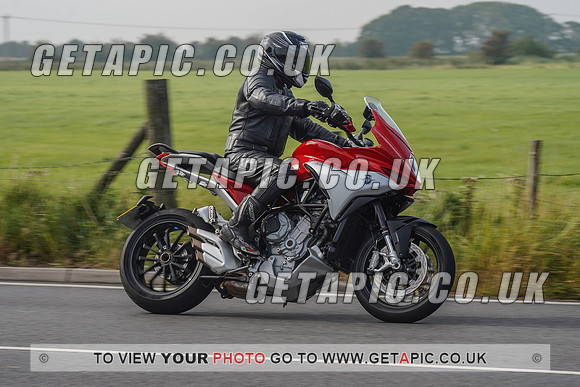 RS2109_1067
