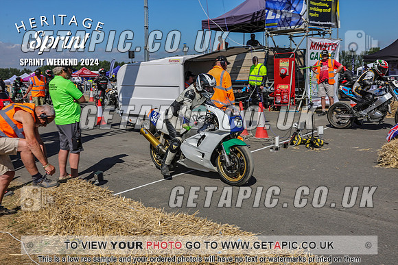 PR2408-02989-C_LOGO_ON_PHOTO