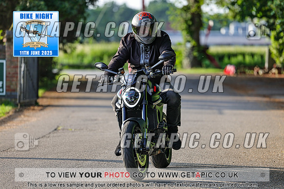 PR2506-08436_LOGO_ON_PHOTO