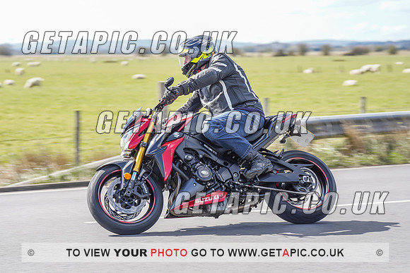 RS2204_1053