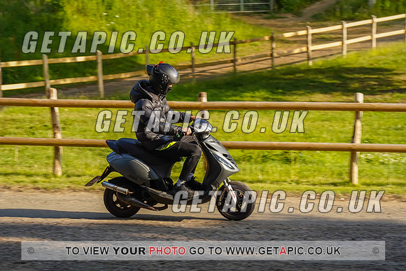 RS2207_2789