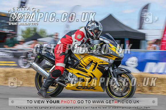 GP2508-4267_LOGO_ON_PHOTO