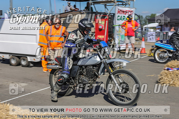 PR2408-02596-C_LOGO_ON_PHOTO